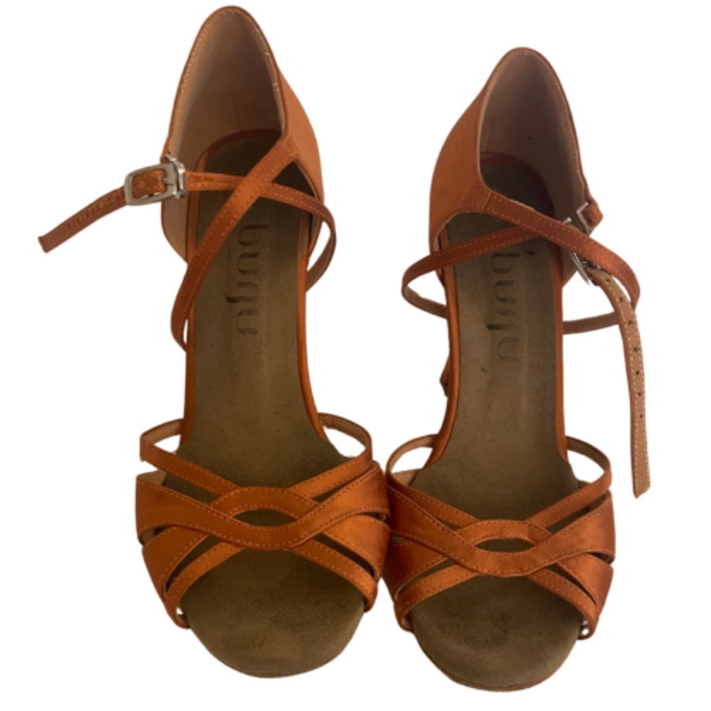 Burju dance shoes EUC